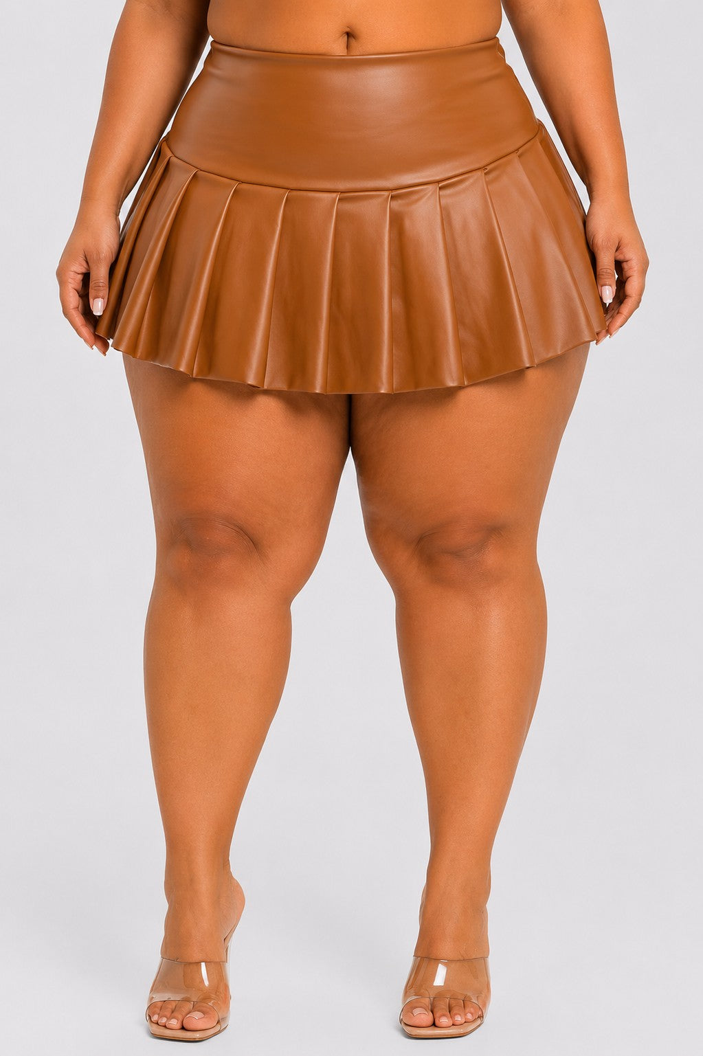 Kurvy Girl Leather Mini Skirt
